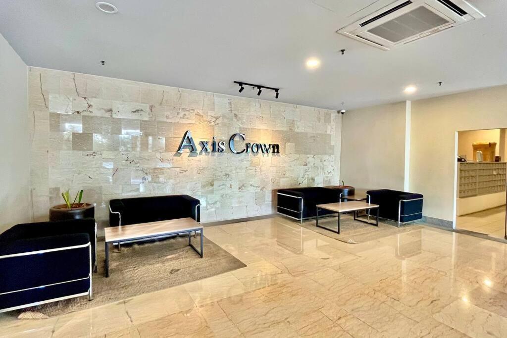 Axis Crown Near Klcc *