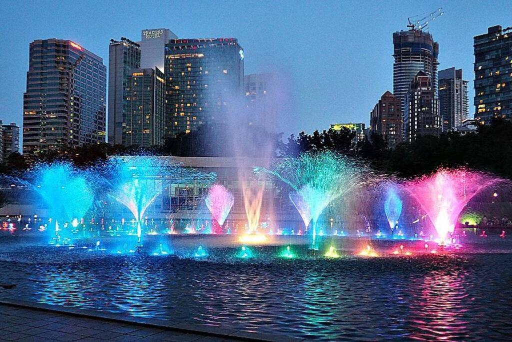 Axis Crown Near Klcc
